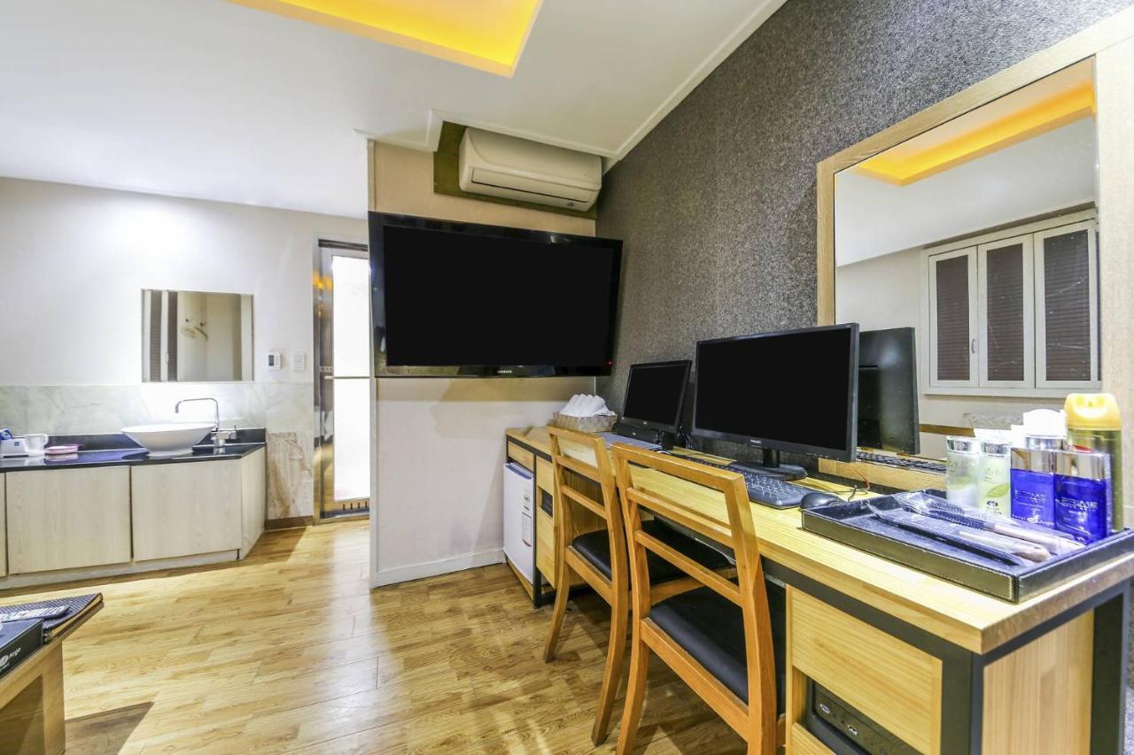 Argo Hotel Сеул Экстерьер фото